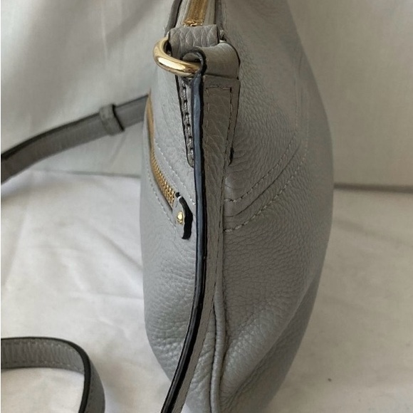 EUC Kate Spade Pebble Grey Crossbody Leather Purse - Picture 3 of 6